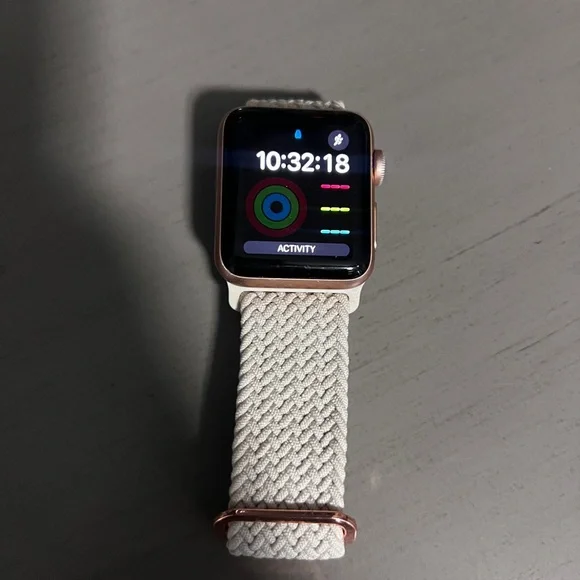 Apple Gold Smartwatch with Stylish Design