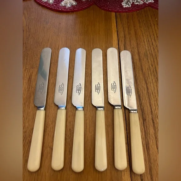 JOHN WIGFALL & Co. Sheffield  Bona Fide Firth Stainless Knives, S/6