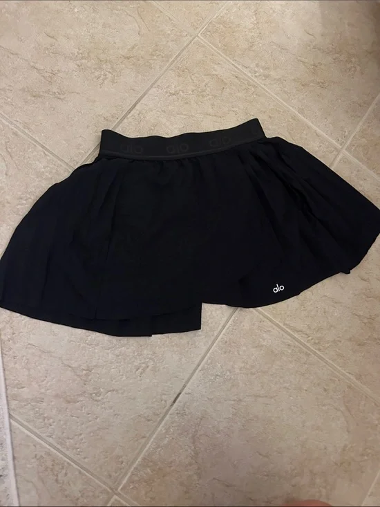 ALO Yoga Black Athletic Skirt with Built-in Shorts