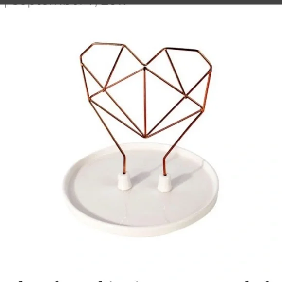 New Imm Living COXET WIRE HEART CERAMIC JEWELRY HOLDER