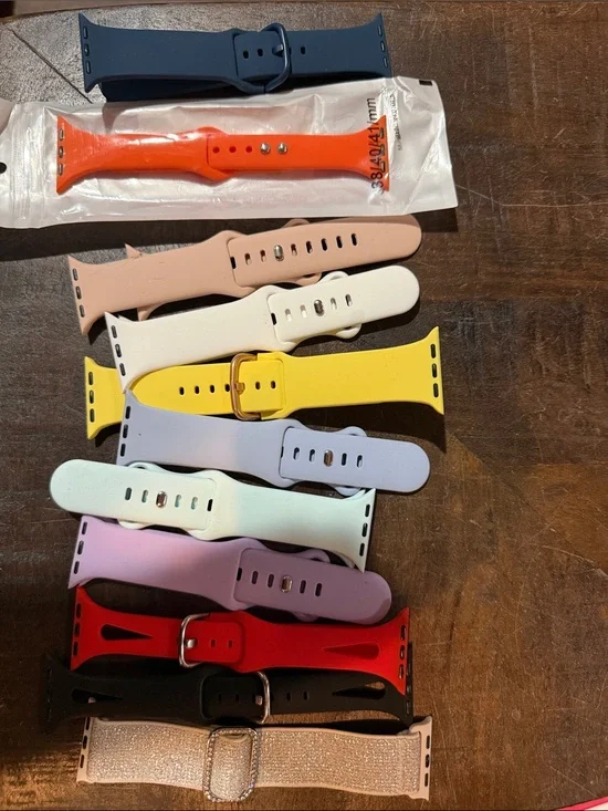 Silicone Replacement Smartwatch Bands — Multiple Colors Apple Watch 38-42