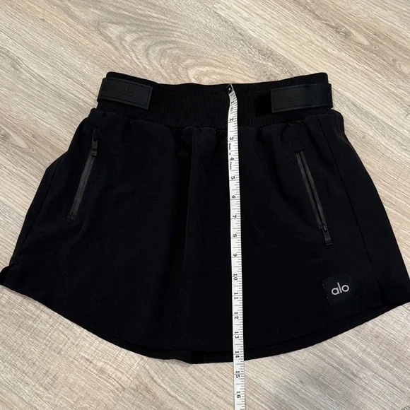 ALO Yoga Black Mini Skort with Zip Pockets