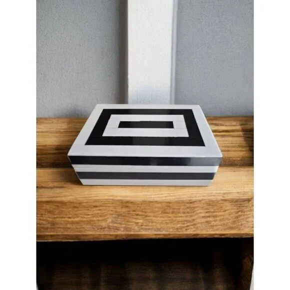 New Modern Inlaid Resin Black and White Striped Design Storage Jewelry Box 4