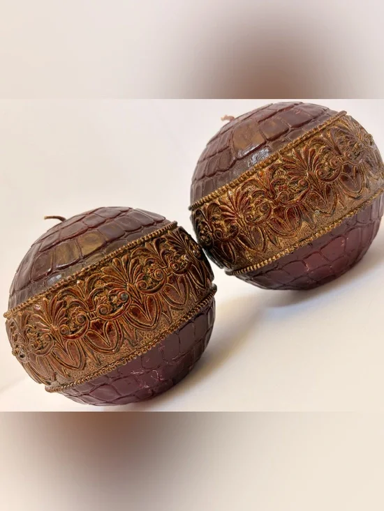 Decorative Embossed Burgundy and Gold Accent Spheres