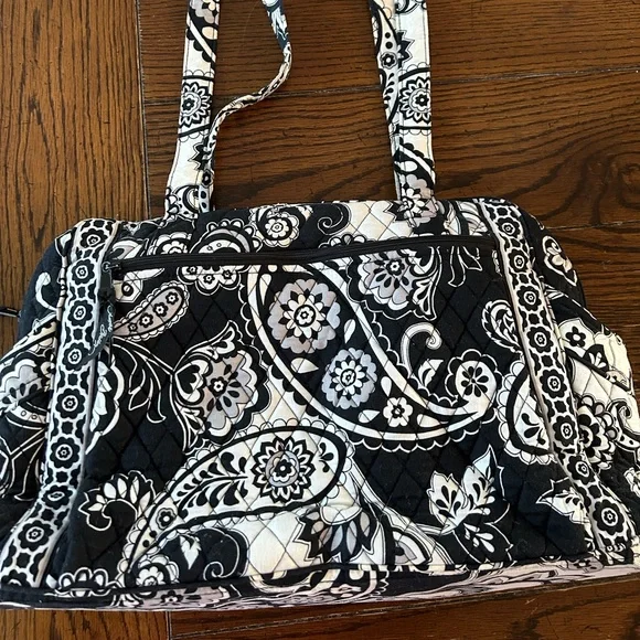 Vera Bradley Diaper bag. Floral Black and White