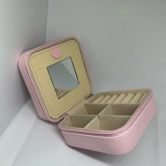 Elegant‎ Pink Mirror Jewelry Organizer