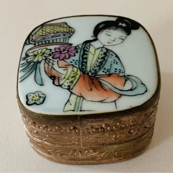 Vintage Asian porcelain shard lid metal silver trinket box