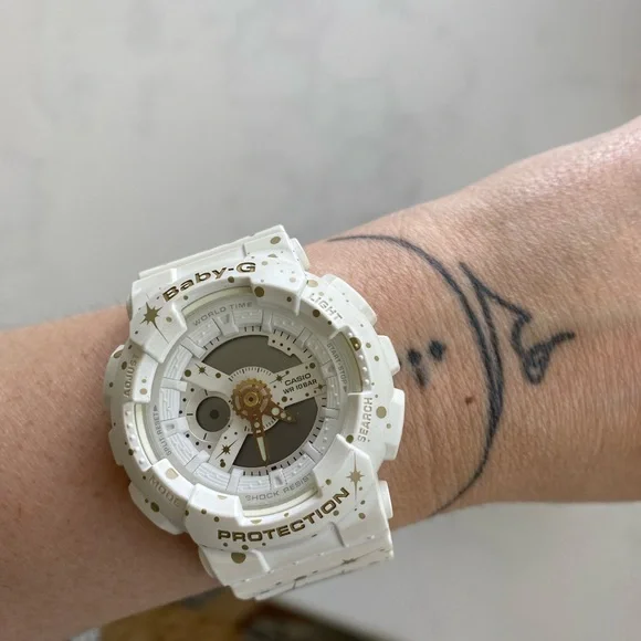 Casio White Smartwatch with Rugged Design