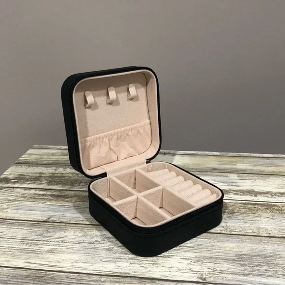 Small Black Zip Top Jewelry Box