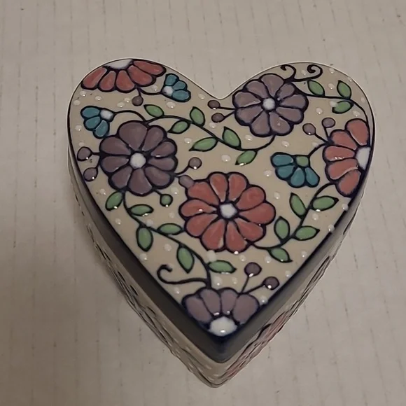 Handmade Mexican Floral Heart Shaped Trinket Box /Stash Box
