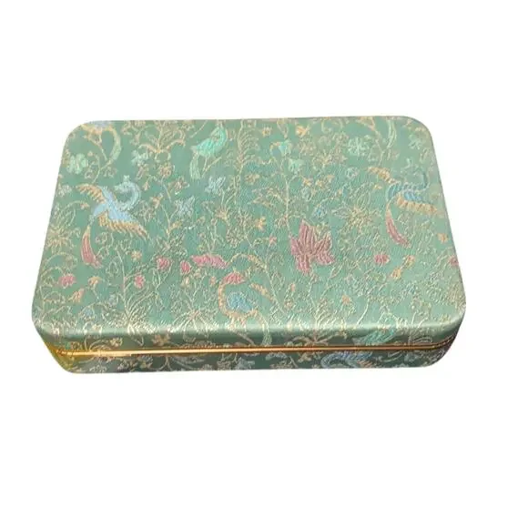 Vintage sea foam gold accents jewelry box oriental Asian travel trinket box
