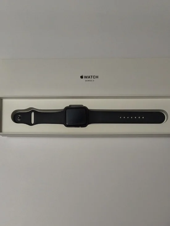 Apple Watch Series 3 - Black Sport Band