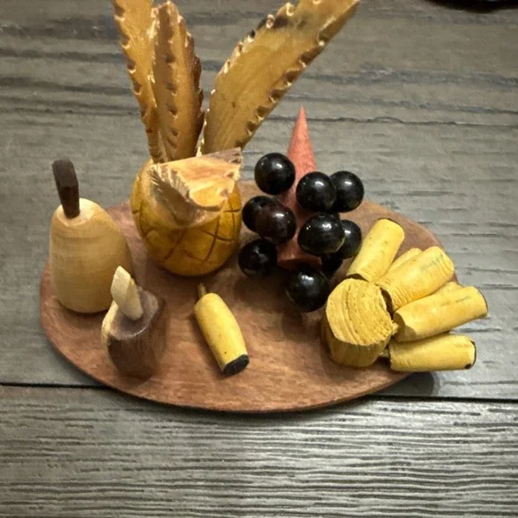 Vintage Miniature Wooden Hand Carved Fruit on Plate Set of 7 Pineapple‎ Bananas