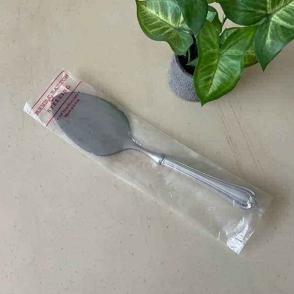 Reed & Barton Sterling Silver Woodwind Cake Pie Pastry Server 🍰 🥧