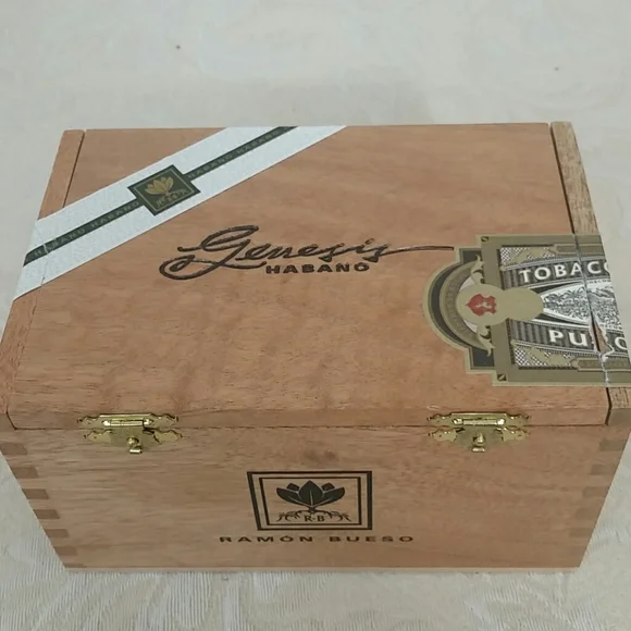 Genesis graphic wooden cigar box hinged latched