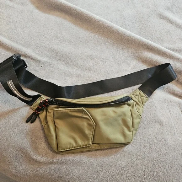 Like Dreams Lined Hiking Vacation Bike Riding Waist Bags & Fanny Pack Women