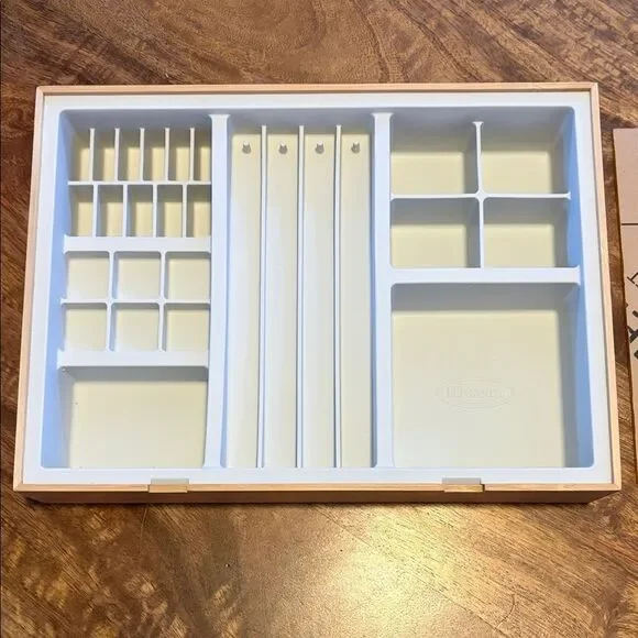 Bamboo jewelry organizer with acrylic cover 8” x 11”