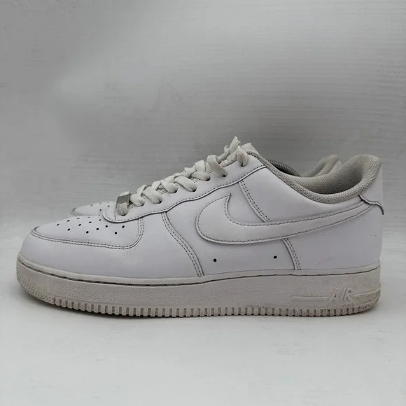 Nike Air Force 1 '07 Low Mens Size 11.5 White Athletic Shoes Sneakers CW2288-111