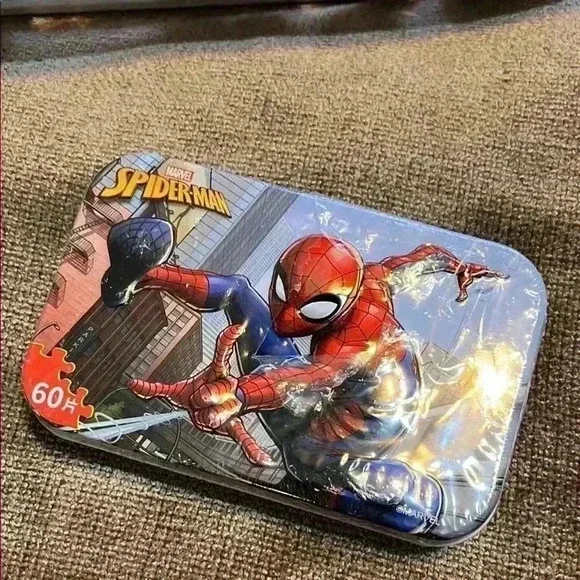 NWT Disney Marvel Spider-Man 60-Piece Puzzle