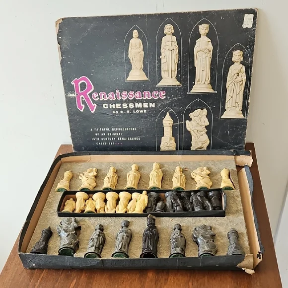 Vintage Renaissance Chessmen By ES Lowe