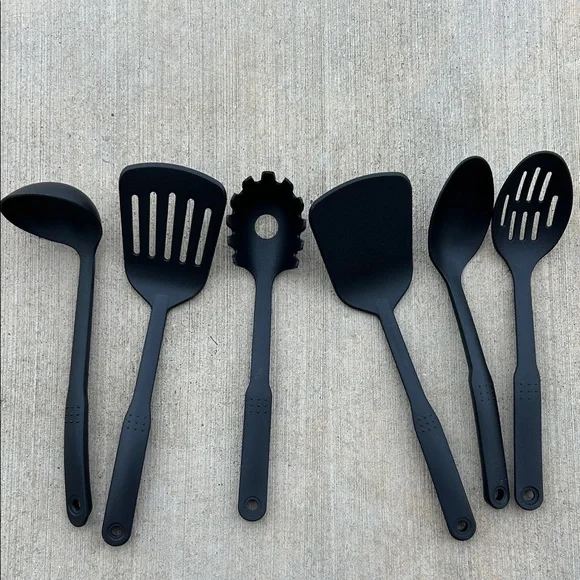 Black Serving‎ Utensil Set
