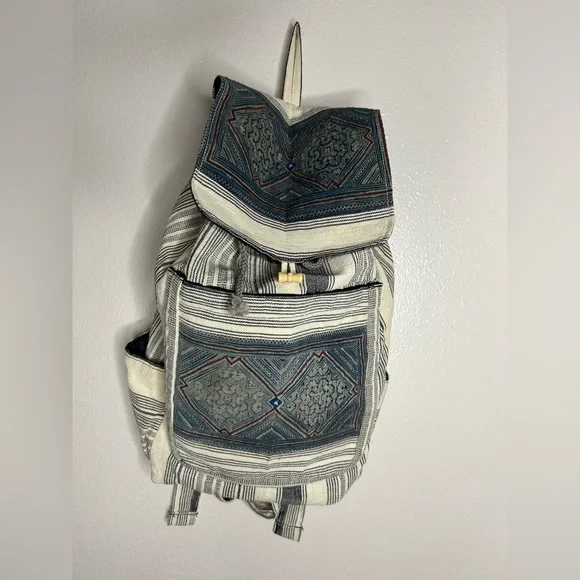 cloth Striped Backpack with Geometric Pattern