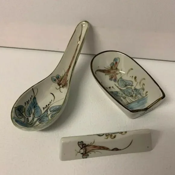 Vintage Set Asian Spoon Chop Stick Rest