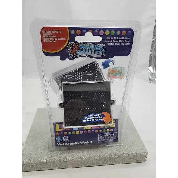 World's Smallest LITE BRITE Art Toy Miniature Light Bright Pegs Hasbro New