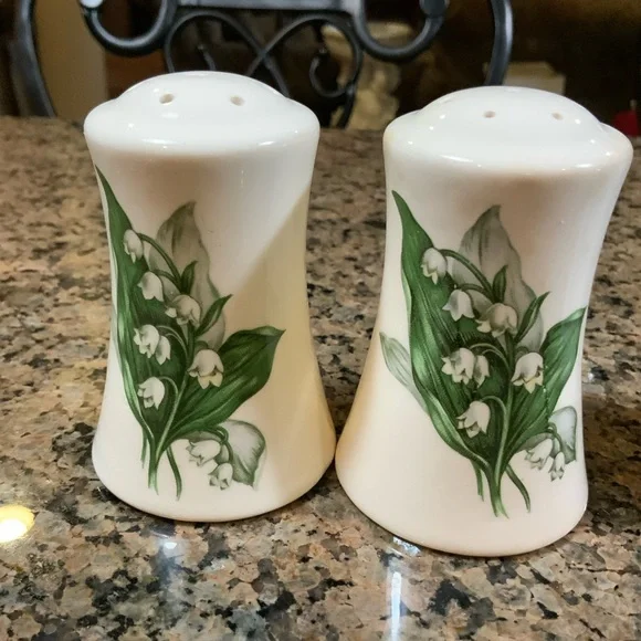 Salt and Pepper Shakers Lily of the Valley Vintage