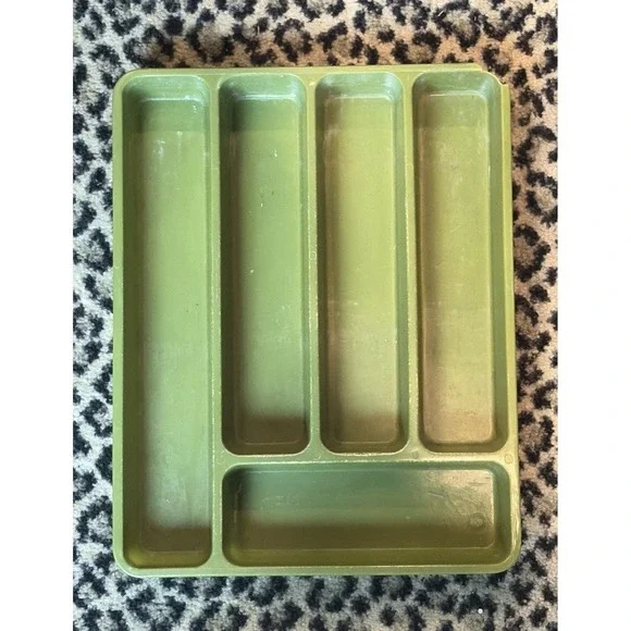 Max Klein Avocado Green plastic cutlery tray, model C-65 MCM VTG Baraboo WI