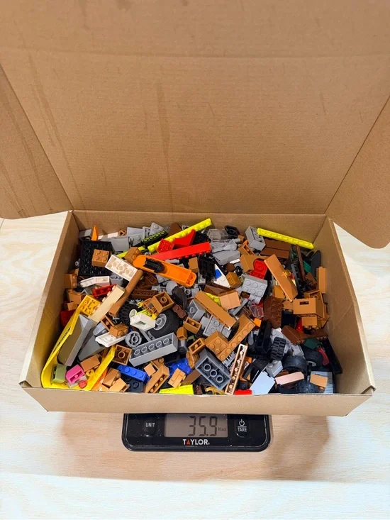 LEGO Bulk Mixed Lot 2 lbs Genuine LEGO Parts Bricks Wheels Pieces 32.4 oz