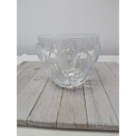Vintage 24% Lead Crystal Raised Tulips Teleflora Bowl Cache Made In France