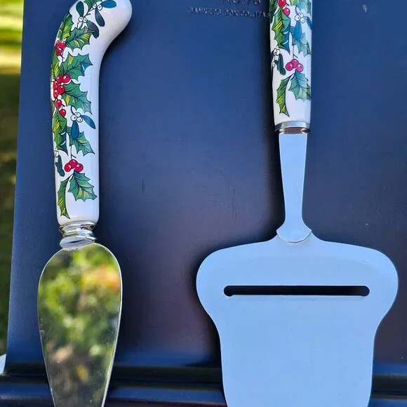 Christmas Sheffield soft cheese spreader and plane stainless w ceramic handles