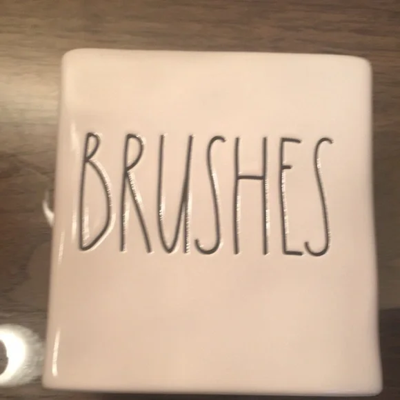 Rae Dunn «  white and Pink » Brushes holder New! Firm Price!