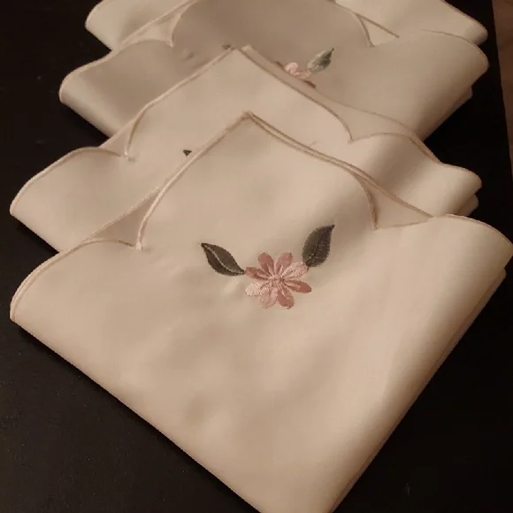 Vintage Cream Embriodered Napkins Pink Flower Green Leaves Set Of 11 Bridgerton
