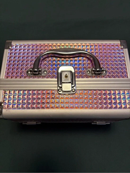 Holographic Pyramid Makeup Train Case - Iridescent Pink