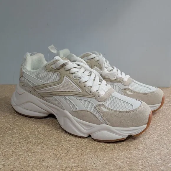 Reebok Mens Royal Charge AR30246M White Running Shoes Sneakers Size 11.5 Chunky