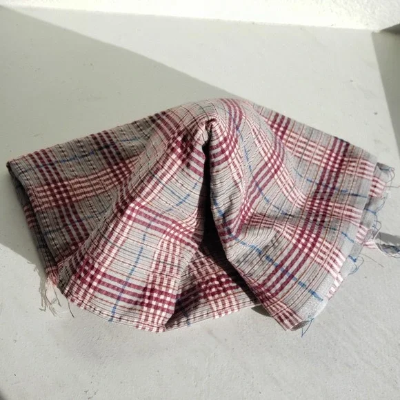 Vintage 1950s 1960s Grey Maroon Plaid Seer Sucker Fabric #92