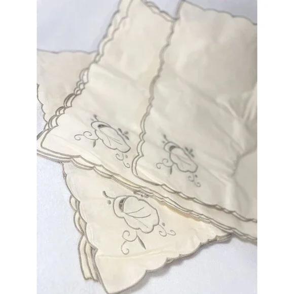 Vintage Cream Cotton Napkin Set 12pc Scalloped Embroidered Table Decor 15 x 15 