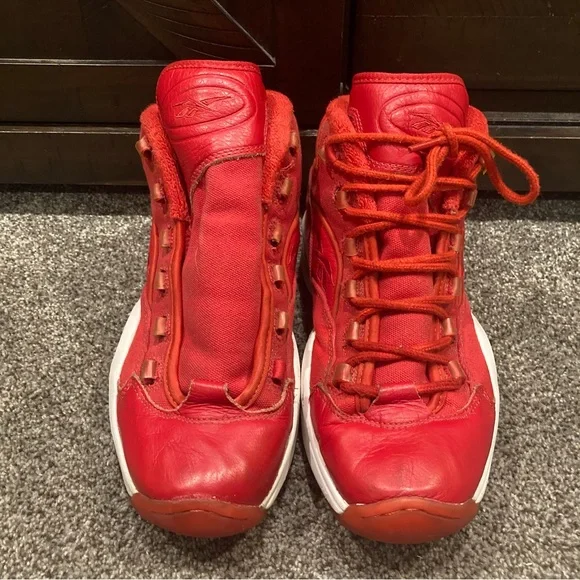 REEBOK QUESTION v47665; Red - Men Size 11; No insoles; lace missing for one shoe