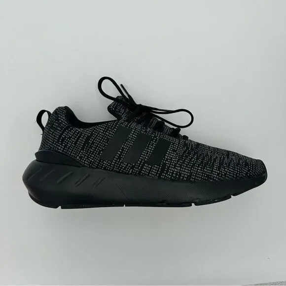 NWOB Adidas Swift Run 22 J Black/ Grey Unisex US Size 6.5