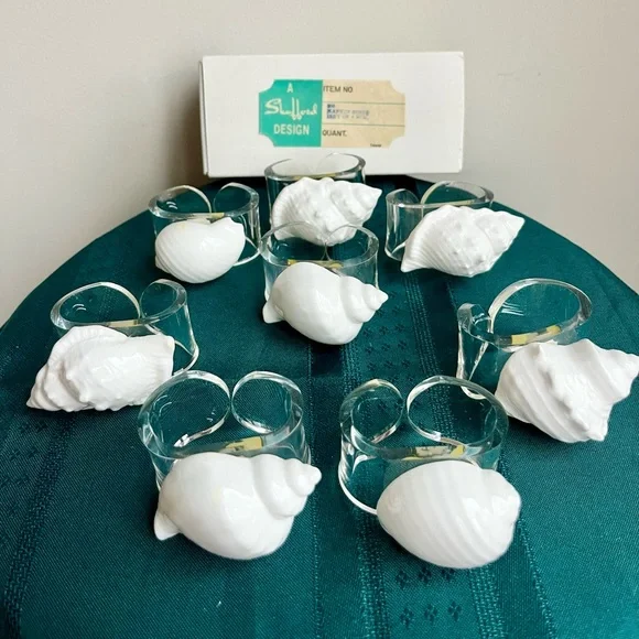 Vintage Shell Napkin Rings Seashells Acrylic Lucite Bone China Conch Set 8‎