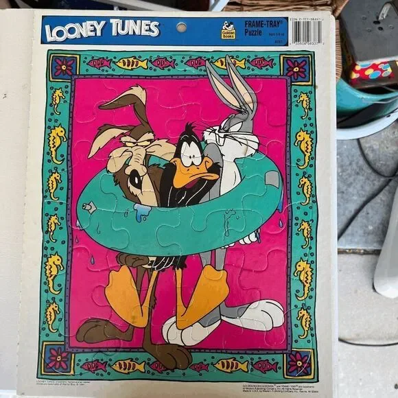 VTG 1994 Looney Tunes Frame Tray Puzzle Bugs Bunny Daffy Wile E. Coyote