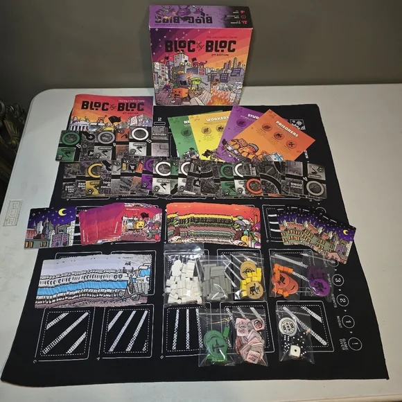 Bloc by Bloc 2nd Edition Insurrection Board Game by Out of Order COMPLETE