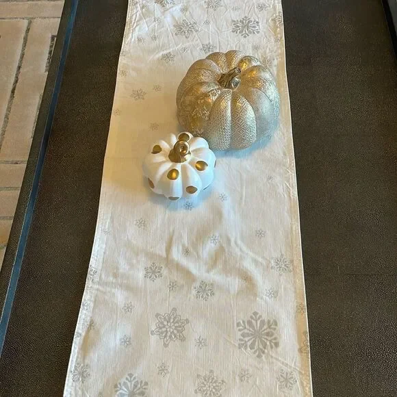 Martha Stewart Collection Table Runner white with Silver stars 14”x68”