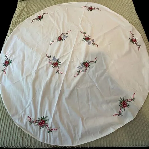 Vtg Handmade Embroidered Round Tablecloth Christmas Holly 57 inches * stains
