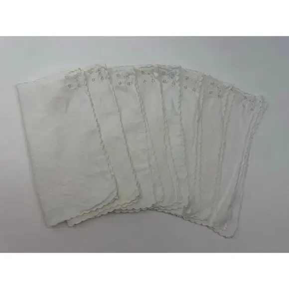 Vintage Linen Cocktail Napkins Set of 8 Embroidered Scalloped Edge 12x12 Cottage