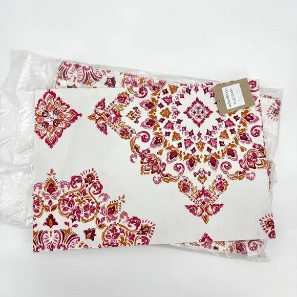 Bed Bath Beyond Echo Des. NWT Set of 6 Fabric Placemats 13x19 Parvani Medallion
