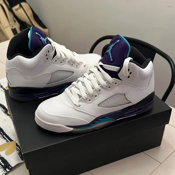 Jordan Retro 5 Grape Brand New Size 4.5Y/6W