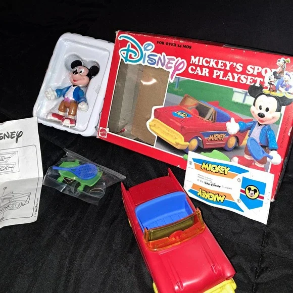 RARE VINTAGE COLLECTIBLE SEALED Mattel Mickey Sportscar Playset No 6497